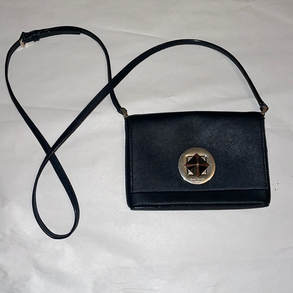 Black Kate Spade crossbody